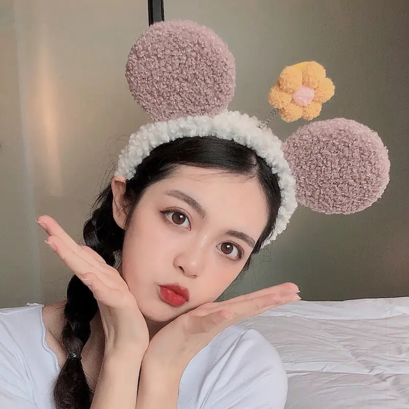 Women's Cute Flower Hair Clip with Fleece Headband - Image 4