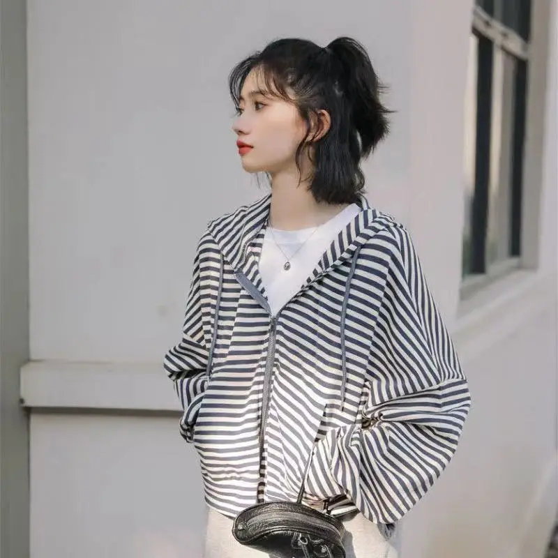 Women Striped Long Sleeve Hooded Sweatshirt 2025 - Image 2