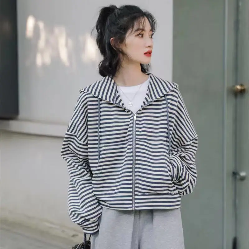 Women Striped Long Sleeve Hooded Sweatshirt 2025 - Image 4