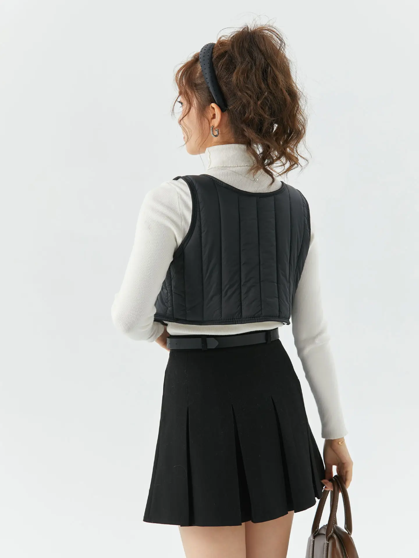 Women Cotton V-Neck Vest with Denim Shorts