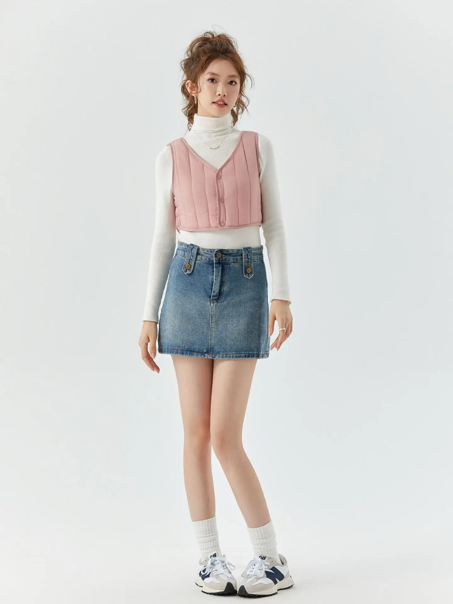 Women Cotton V-Neck Vest with Denim Shorts