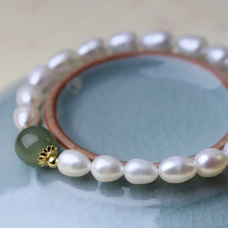 Natural Freshwater Pearl Bracelet with Hetian Jade Single Circle - Image 3