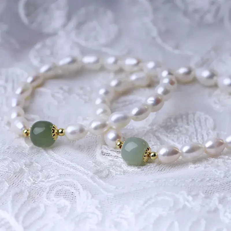 Natural Freshwater Pearl Bracelet with Hetian Jade Single Circle - Image 4