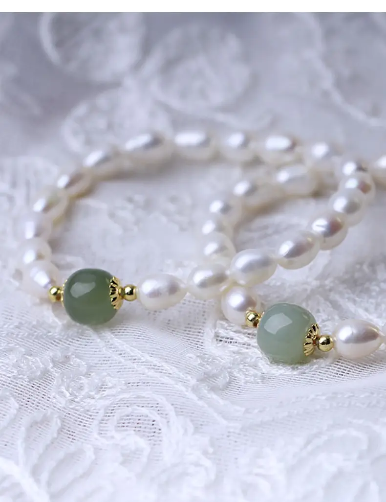 Natural Freshwater Pearl Bracelet with Hetian Jade Single Circle — feature 43
