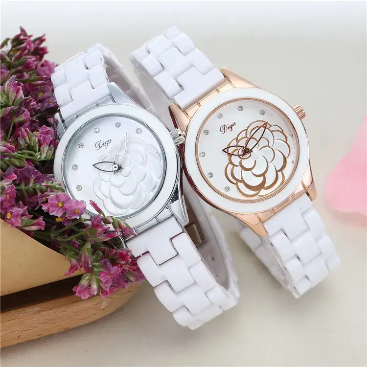 White Ceramic Women's Luminous Quartz Watch - Image 3