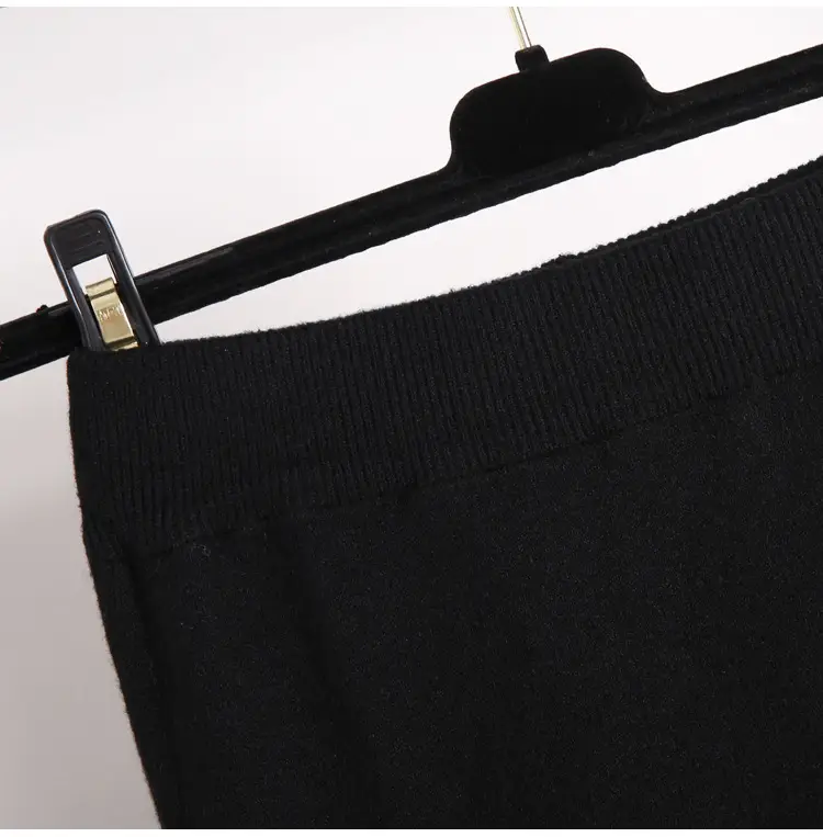 Yunshu Long Wool Plain Skirt Cream — feature 23