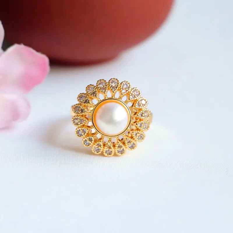 Guan Yu Freshwater Pearl Sunflower Ring with Full Diamond Setting — feature 4