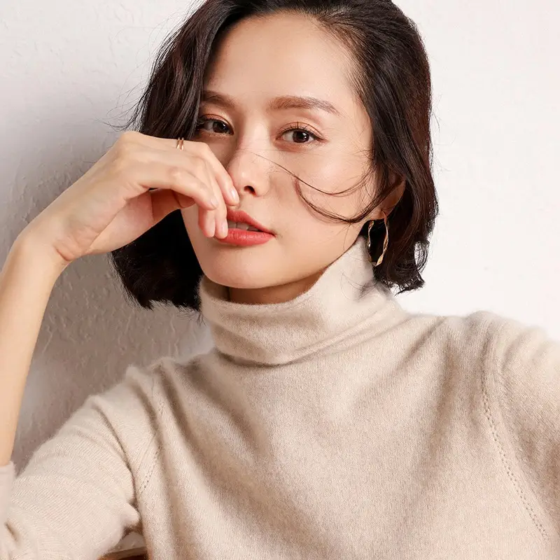 Women's Pile Collar Wool Turtleneck Shirt Beige