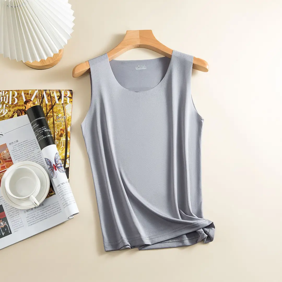 Women's Seamless Ice Silk Tank Top, Summer Thin Camisole, Sleeveless Versatile Top, Trendy and Breathable