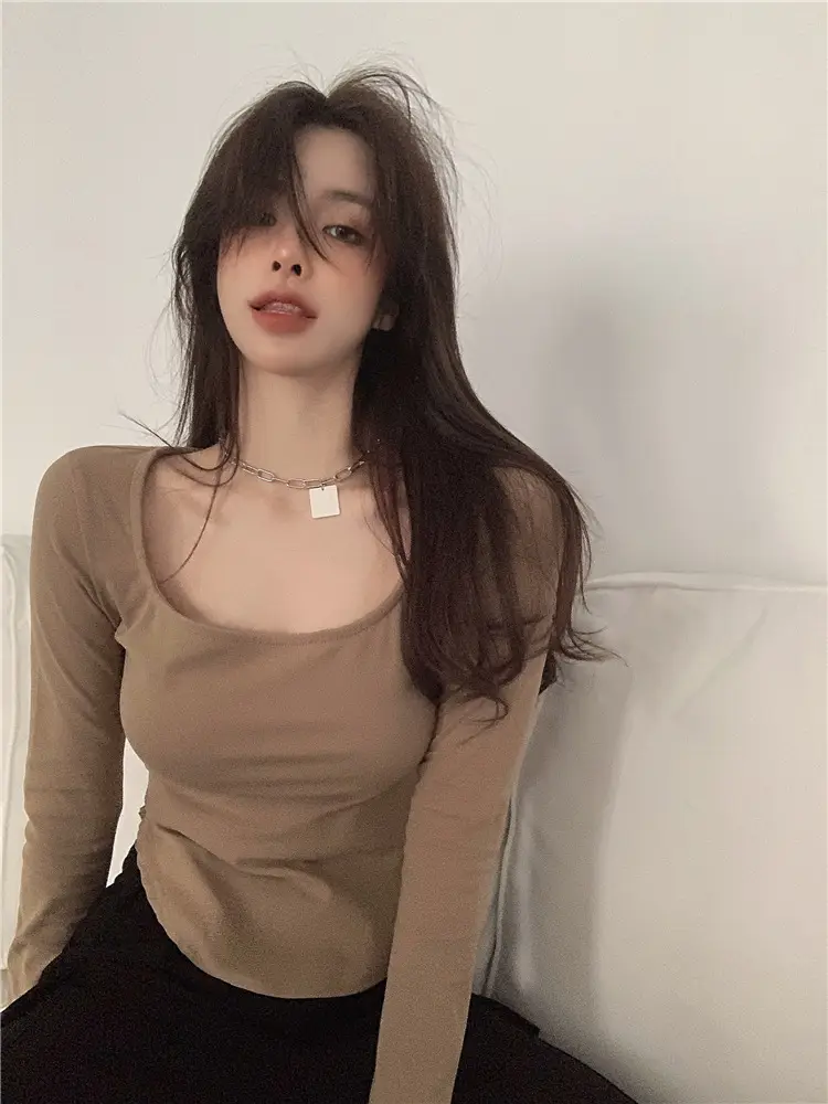Women's U-Neck Long Sleeve T-Shirt Brown — feature 5