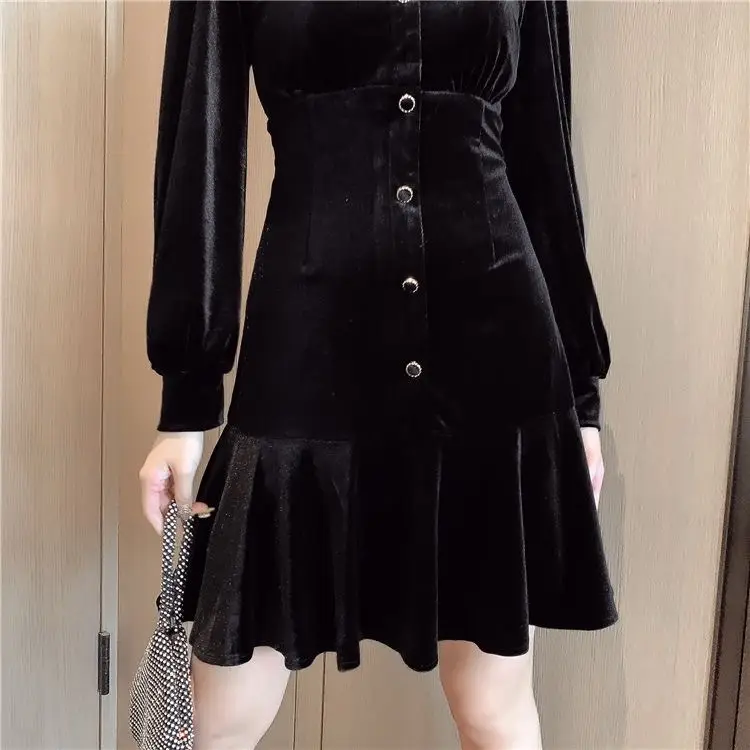 Black Velvet Square Collar Dress for Women 2024 — feature 7