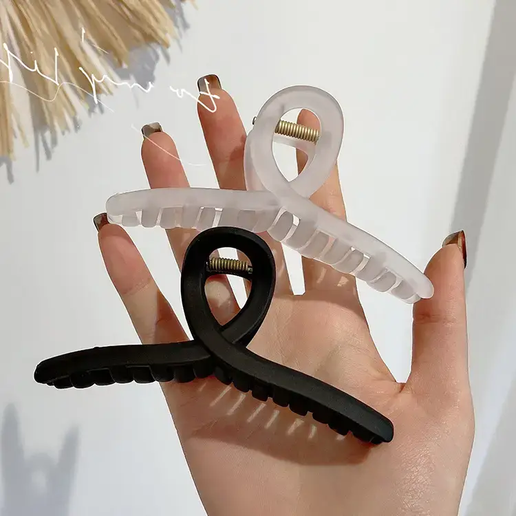 Korean-style Black Hairpin Clip for Women Large Size