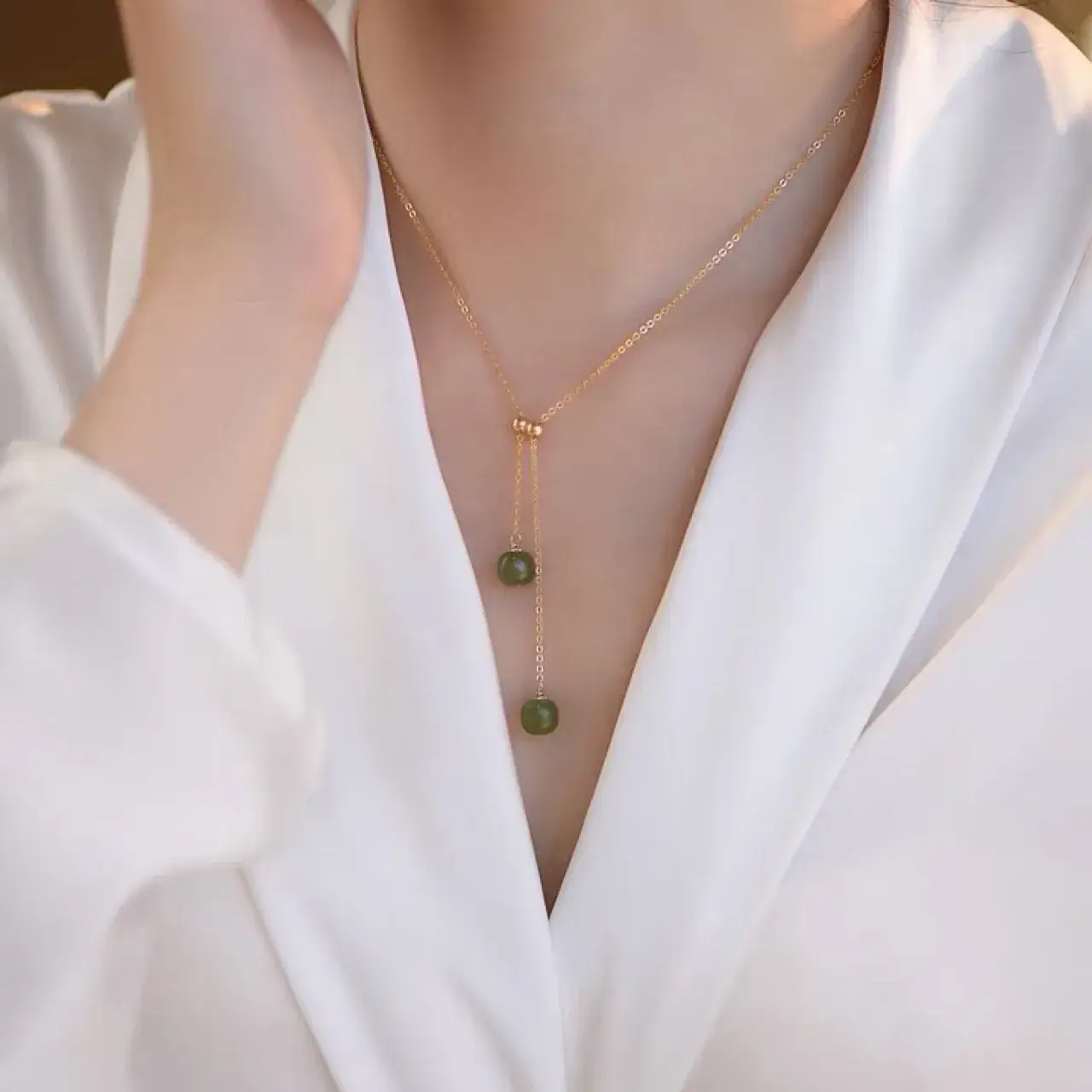 Elegant Hetian Jade Necklace for Women V-Neck — feature 6