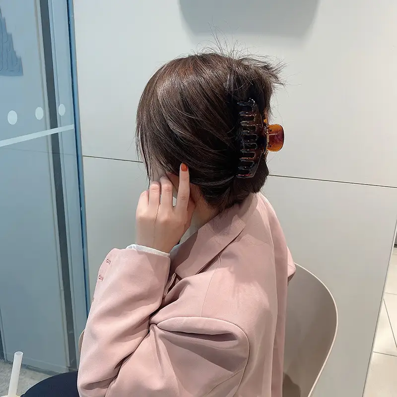 Large Matte Hair Clip for Women Men Beach Use - Image 9