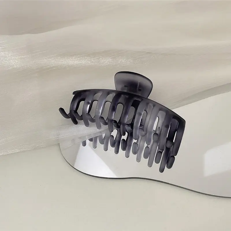 Large Matte Hair Clip for Women Men Beach Use - Image 2