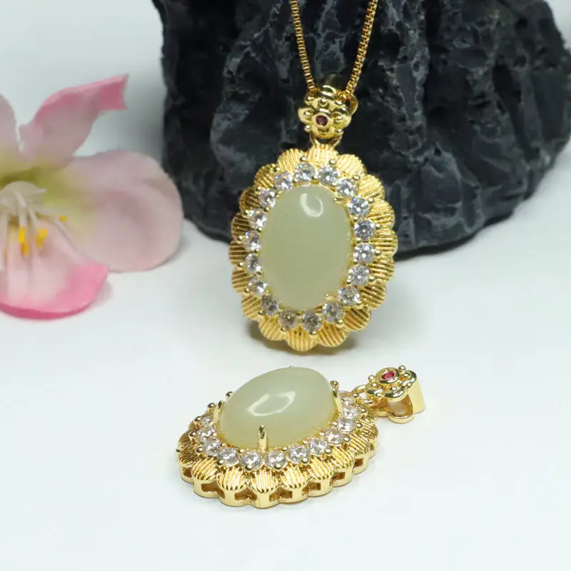 Guan Yu Hetian Jade Pendant with Full Diamond Setting — feature 13