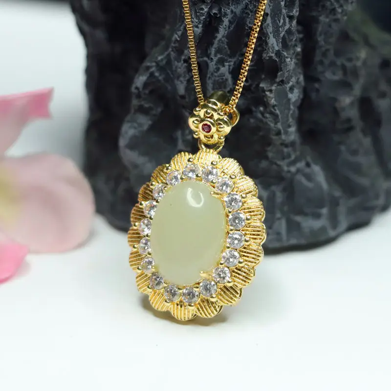 Guan Yu Hetian Jade Pendant with Full Diamond Setting — feature 7