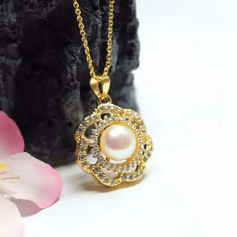 Gold Pearl Pendant Necklace for Women — feature 8