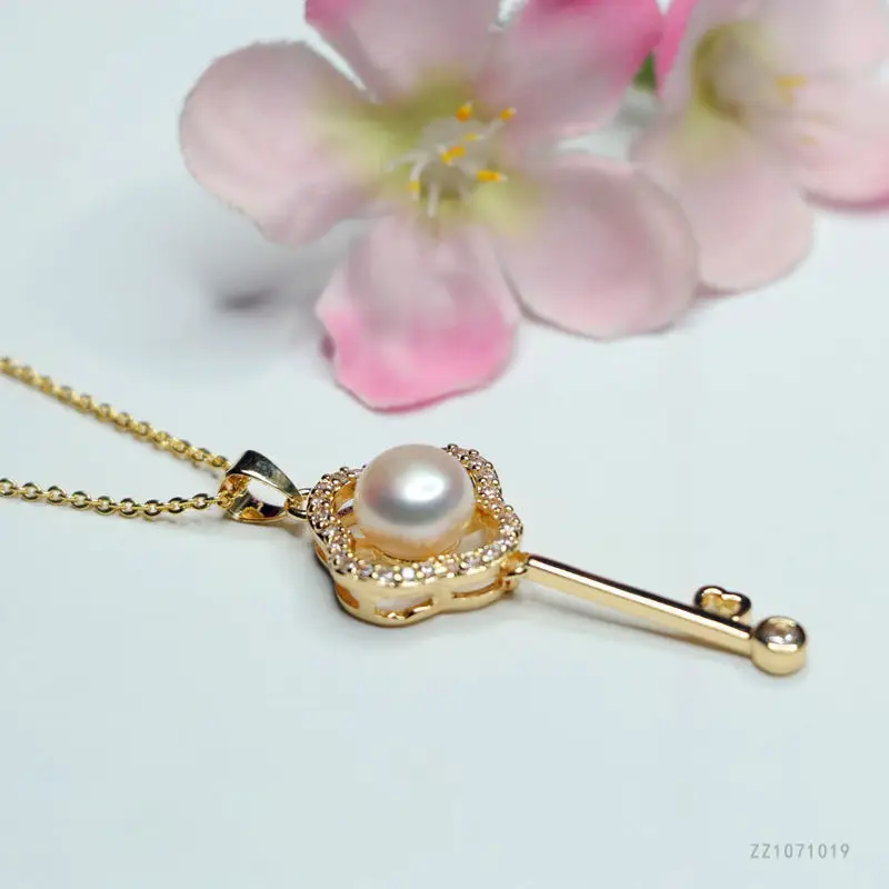 Korean Japanese Style Pearl Pendant Necklace with Heart Design — feature 10