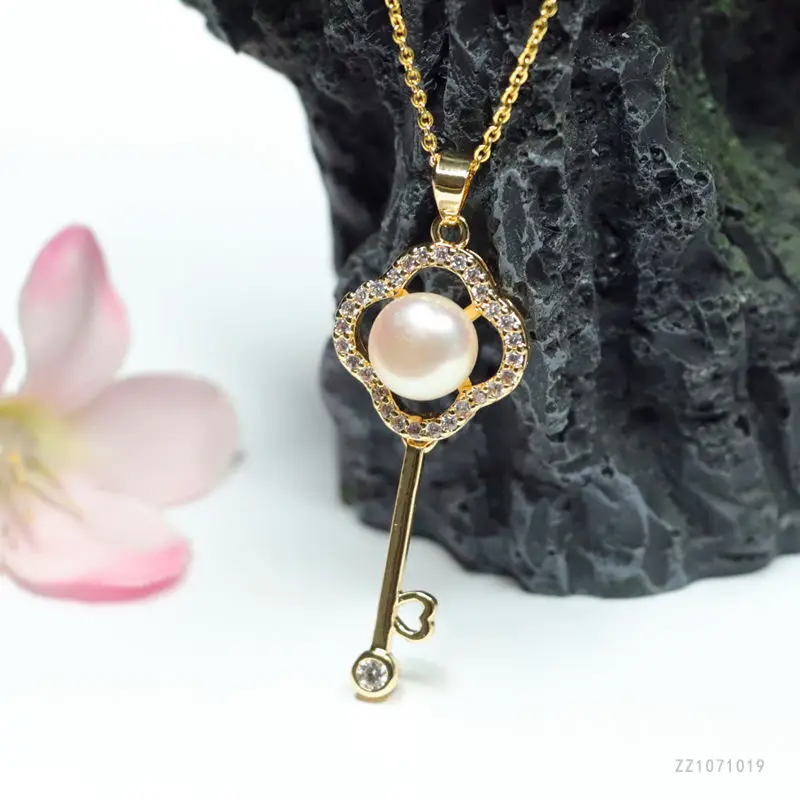 Korean Japanese Style Pearl Pendant Necklace with Heart Design — feature 9