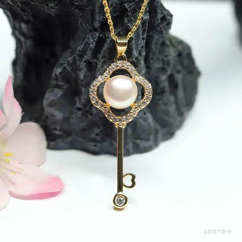Korean Japanese Style Pearl Pendant Necklace with Heart Design - Image 2
