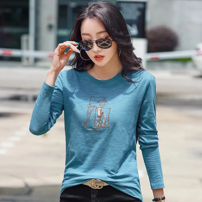 Women Black Long Sleeve Crew Neck T-Shirt with Embroidered Design - Image 9