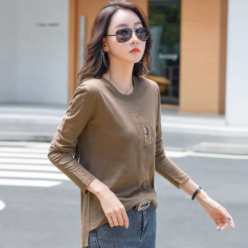 Women Black Long Sleeve Crew Neck T-Shirt with Embroidered Design - Image 5