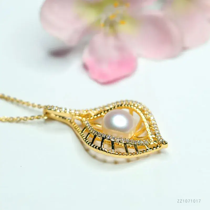 Japanese Style Pearl Pendant Necklace with Hollow Leaf Design - Image 6