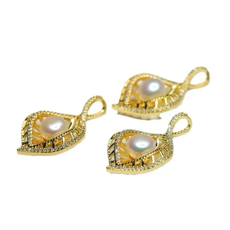 Japanese Style Pearl Pendant Necklace with Hollow Leaf Design - Image 7