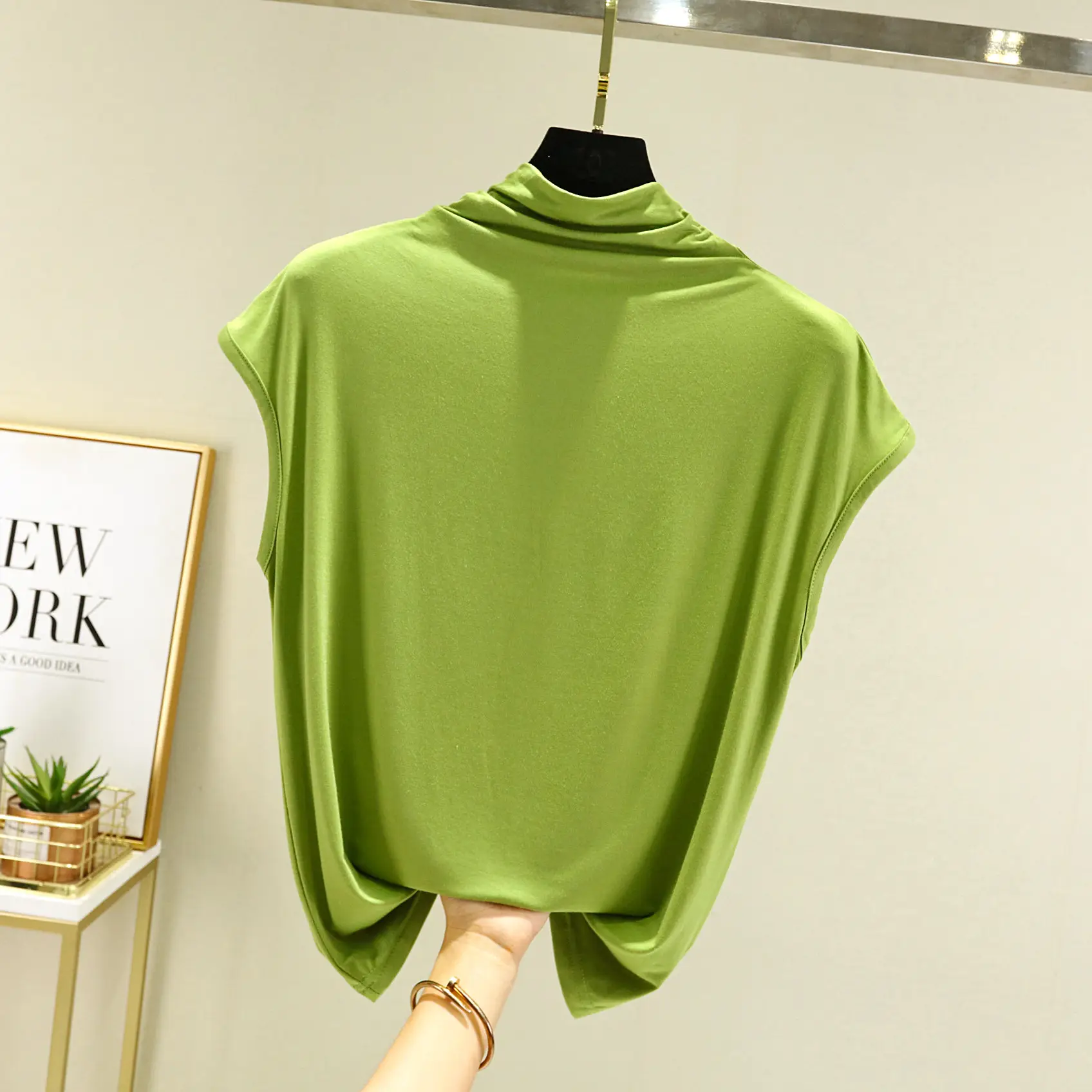 Women Green Sleeveless High Collar Vest Large - Image 10