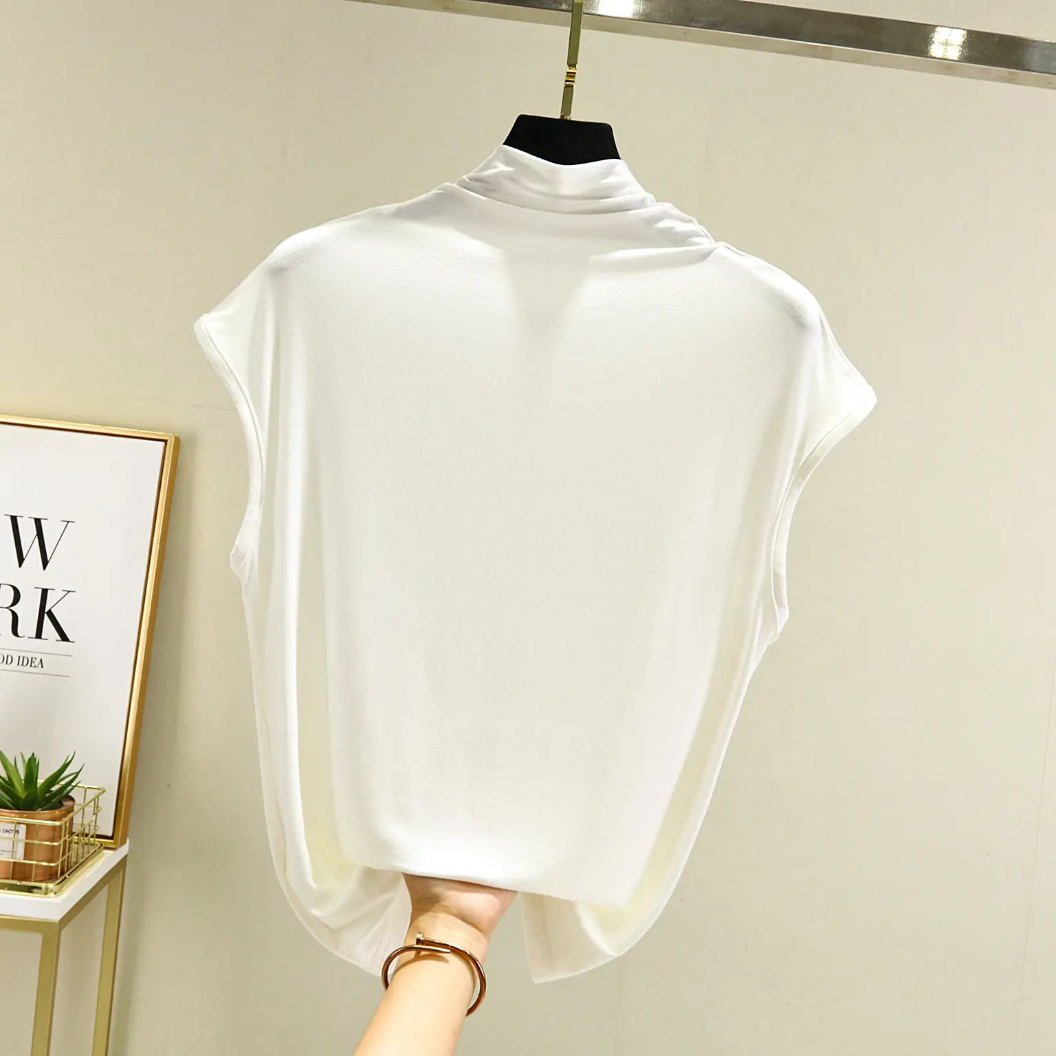 Women Green Sleeveless High Collar Vest Large - Image 2