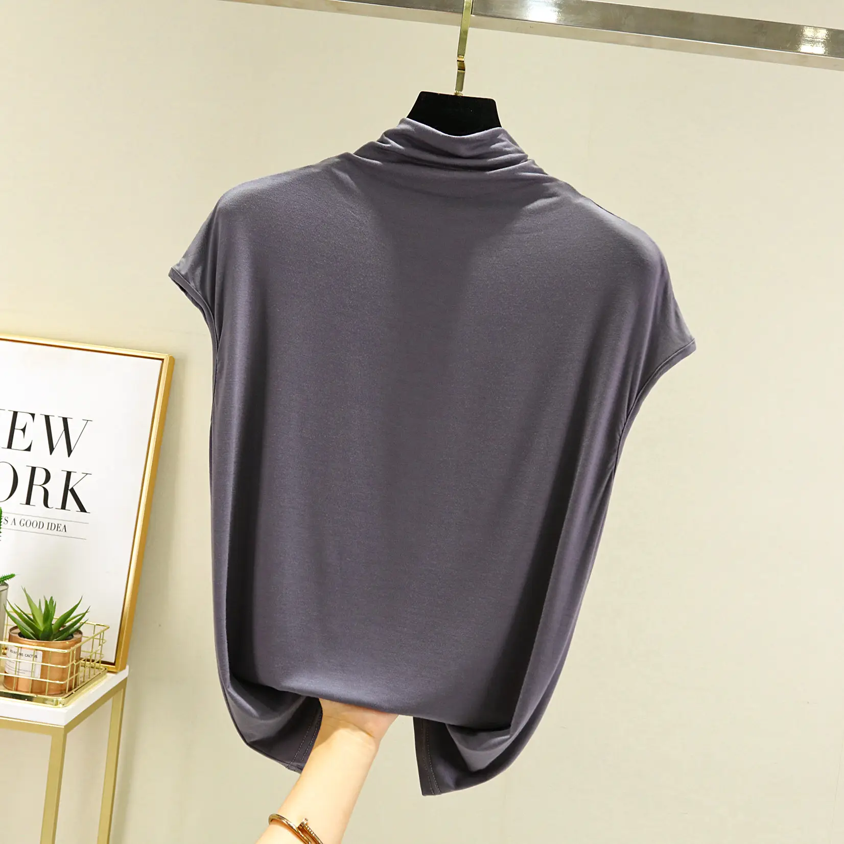 Women Green Sleeveless High Collar Vest Large - Image 4