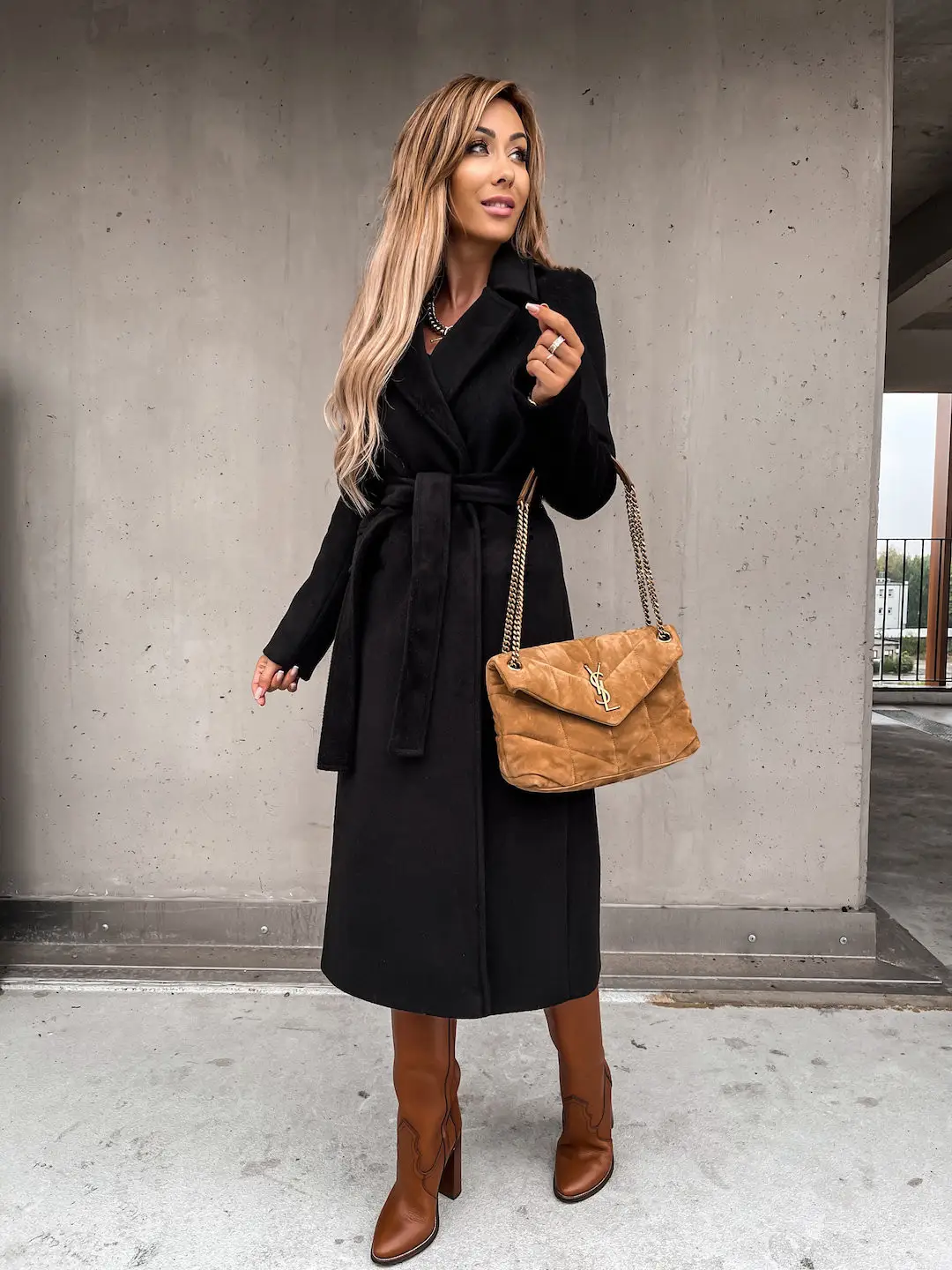 2021 Women's Woolen V-Neck Coat with Strap - Image 3