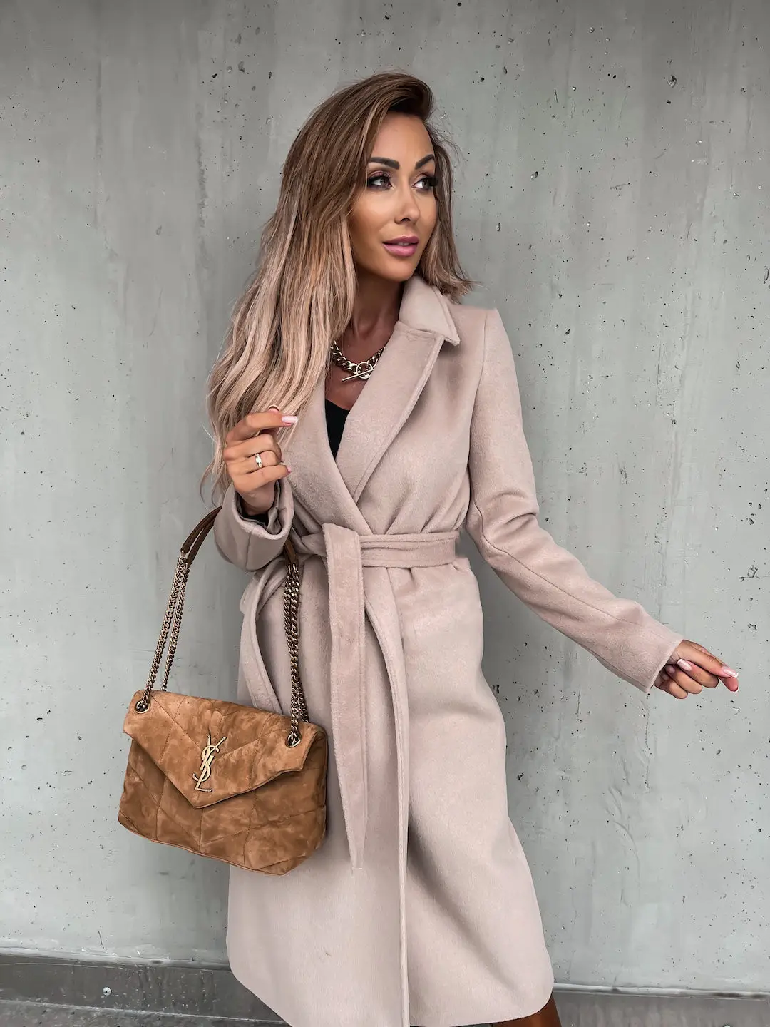 2021 Women's Woolen V-Neck Coat with Strap - Image 4