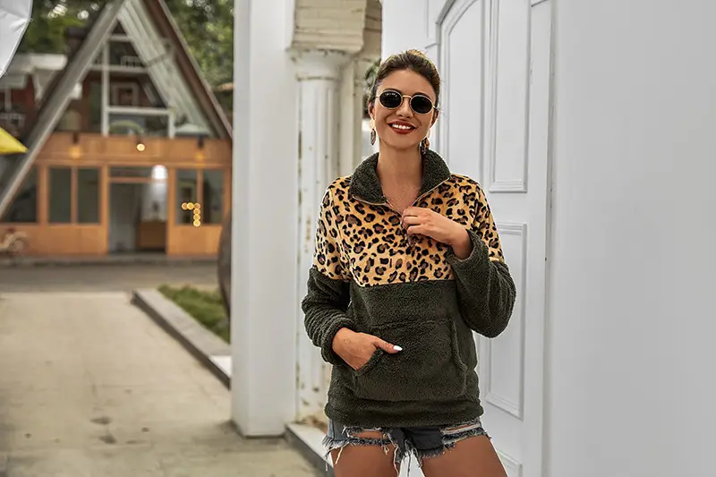2024 Women's Leopard Print Warm Hoodie Sweatshirt Set — feature 7