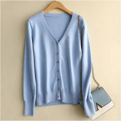 Women's White V-Neck Knitted Cardigan Large