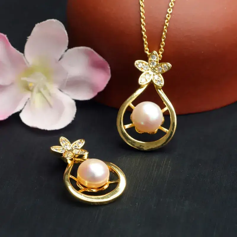 Guan Yu Pearl Flower Necklace Gold High Luster — feature 12