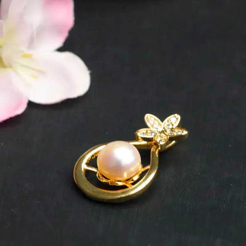 Guan Yu Pearl Flower Necklace Gold High Luster — feature 7