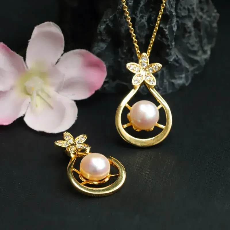 Guan Yu Pearl Flower Necklace Gold High Luster — feature 8