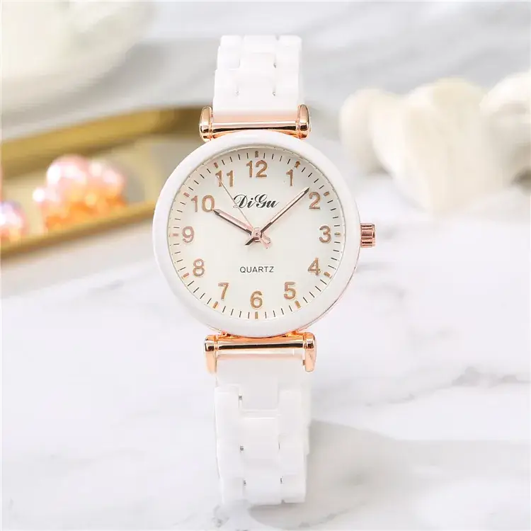 Women's Quartz Bracelet Watch White Elegant British Design - Image 2