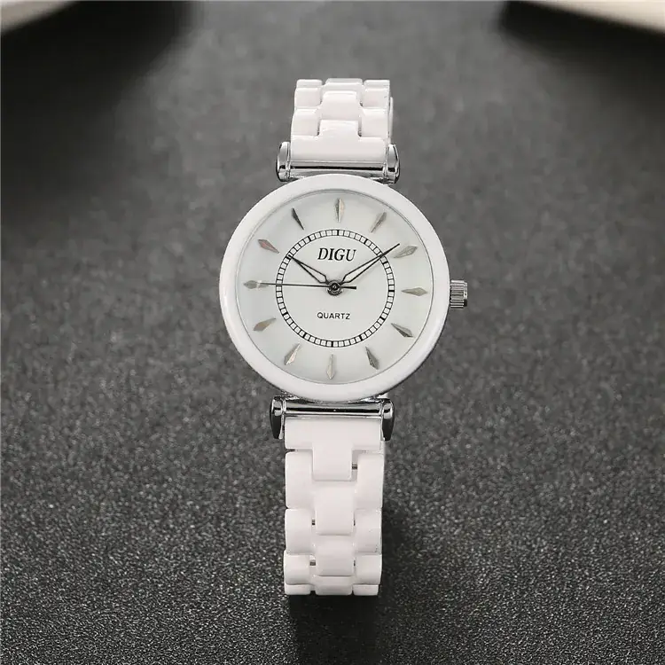 Women's Quartz Bracelet Watch White Elegant British Design - Image 3