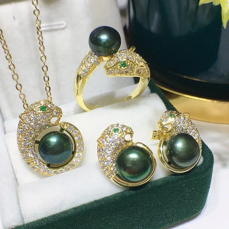 Women's Korean-style Pearl Necklace Set 8-9mm Lucky Leopard Head