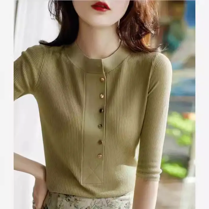 Women's New Spring Sweater with Button Front - Image 4