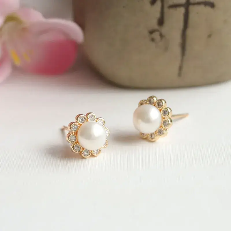 Guan Yu Pearl Sunflower Earrings S925 Gold — feature 11