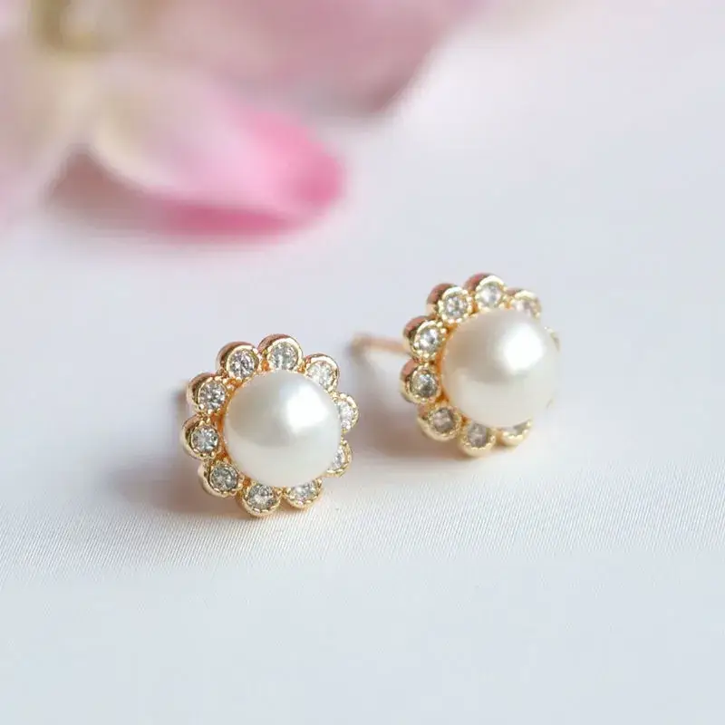 Guan Yu Pearl Sunflower Earrings S925 Gold — feature 5