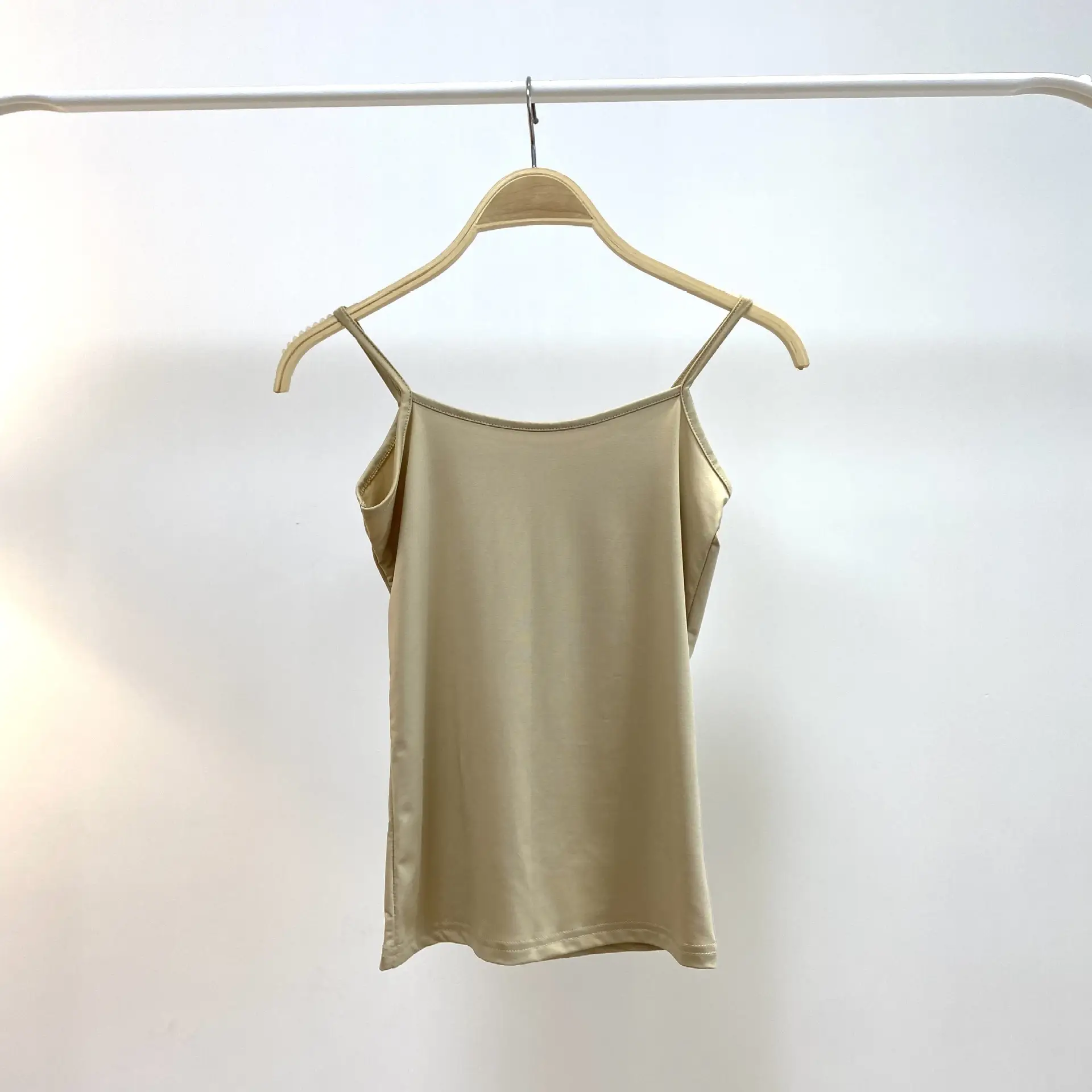 Three Color Silk Sling Tops Smooth Comfort - Image 5