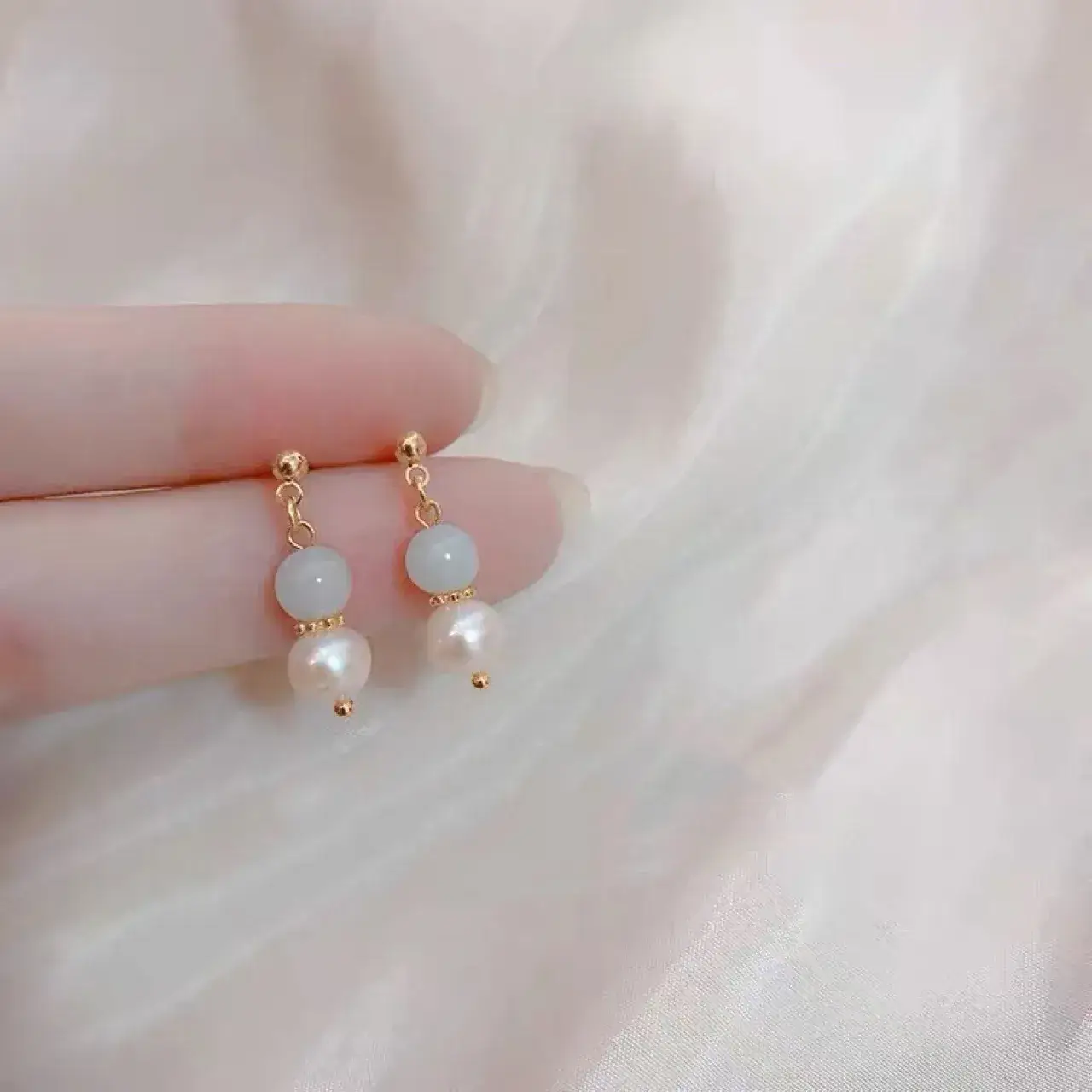 Natural Pearl Earrings for Women Retro Hong Kong Style - Image 6