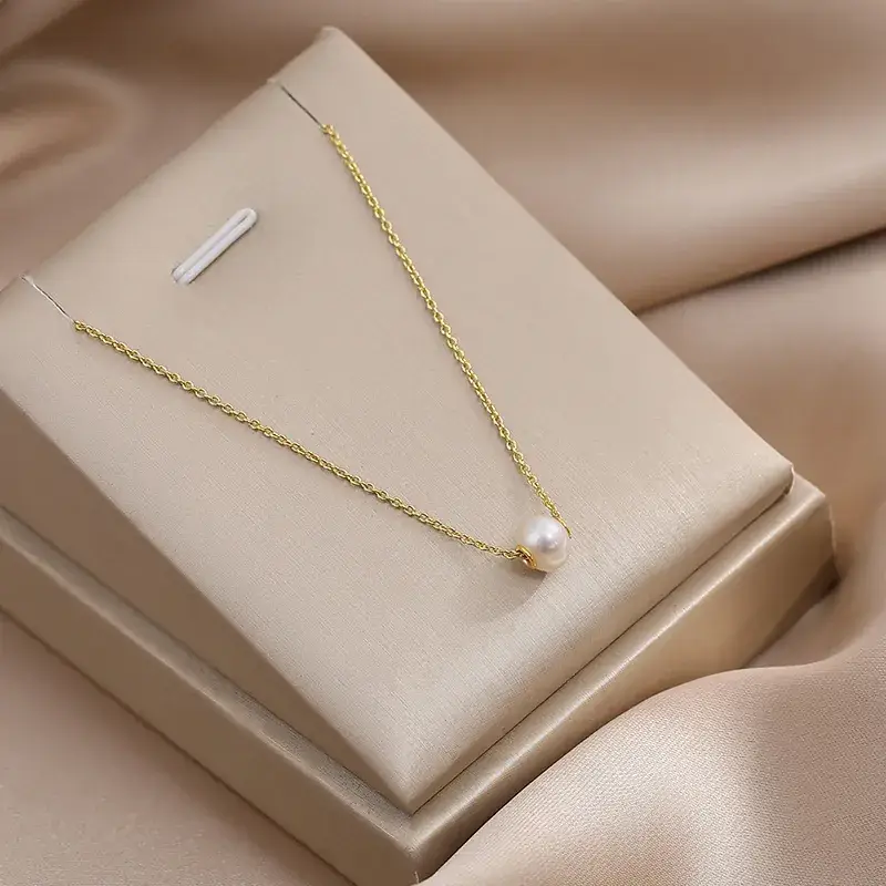 Natural Freshwater Pearl Clavicle Necklace for Women
