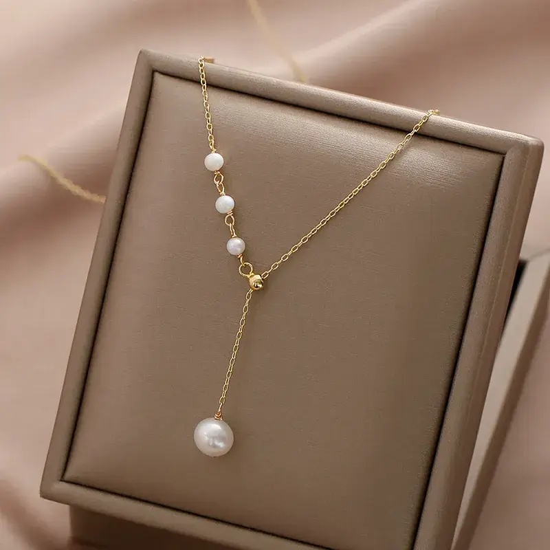 Natural Freshwater Pearl Clavicle Necklace for Women
