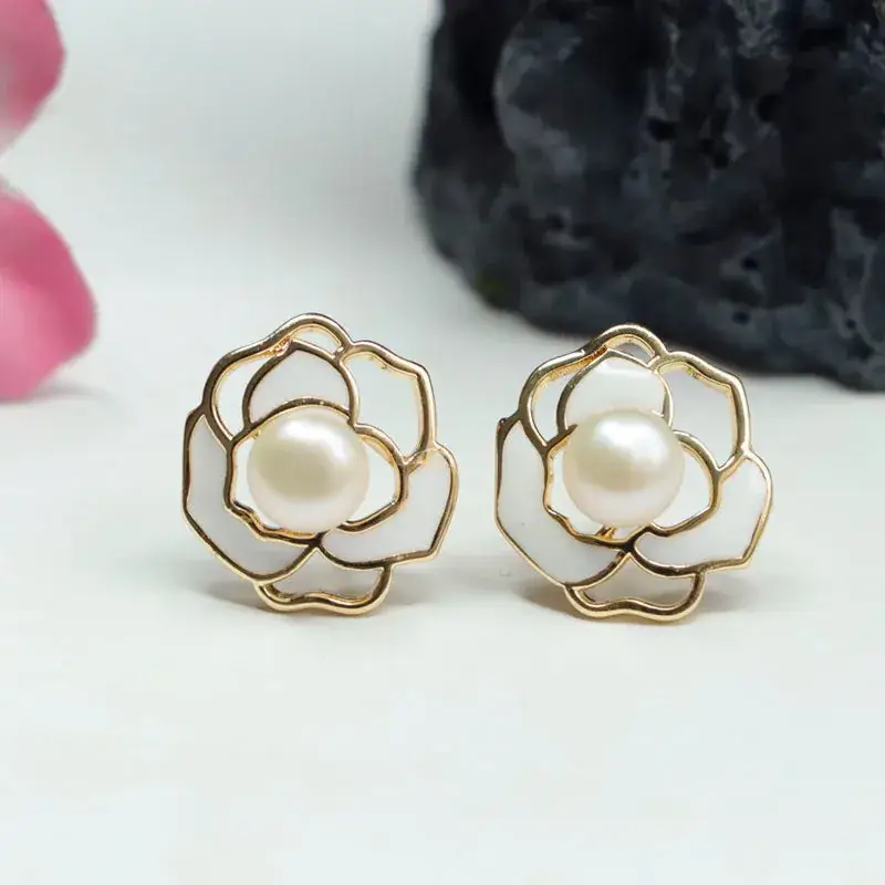 Guan Yu Pearl Rose Flower Stud Earrings Gold Plated — feature 8